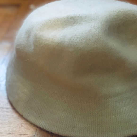 White Fitted hat - Picture 3 of 6